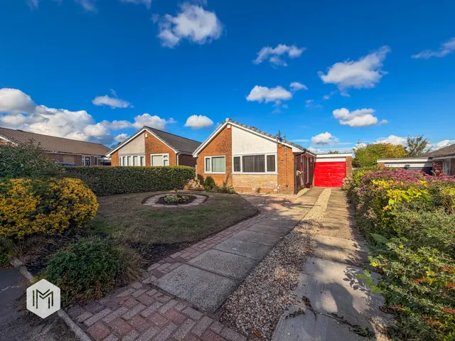 Langham Close, Bolton, BL1, photo 1