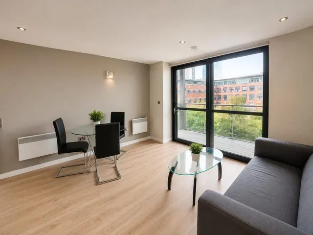 Pollard Street, Block, M4, photo 1