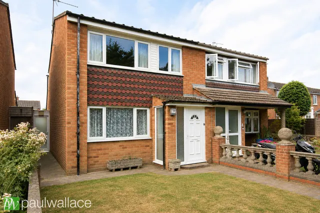Molesworth, Hoddesdon, EN11, photo 1