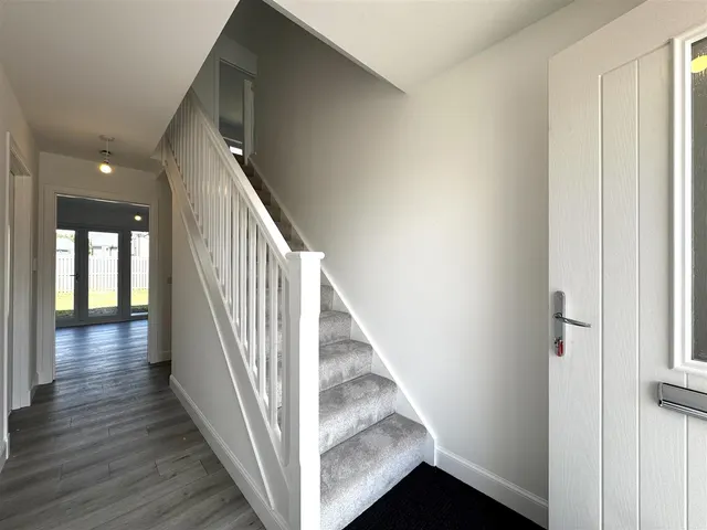 Photo 2 — Kerry Grove, Hamilton, Hamilton, ML3 8SJ