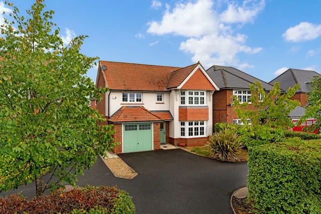 Lunts Heath Road, Widnes, Widnes, WA8 5BD, photo 1