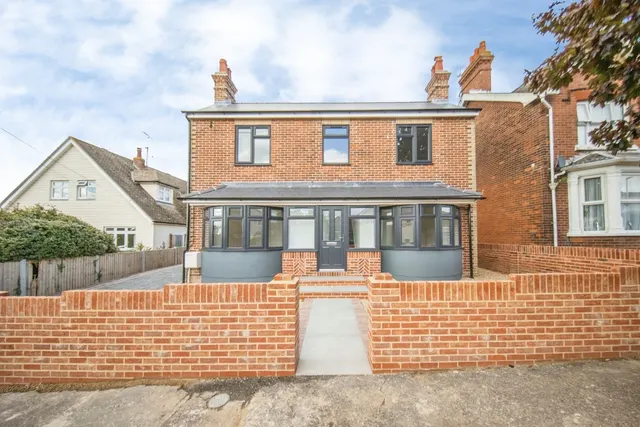 Victory Road, West Mersea, Colchester, Essex, CO5, photo 1