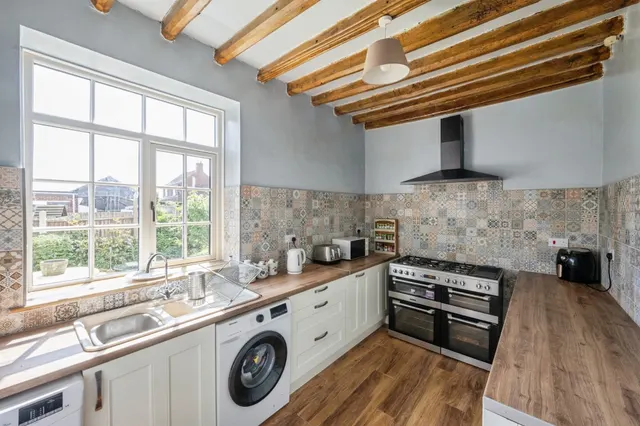 Cedric Road, Edenthorpe, DN3, photo 3