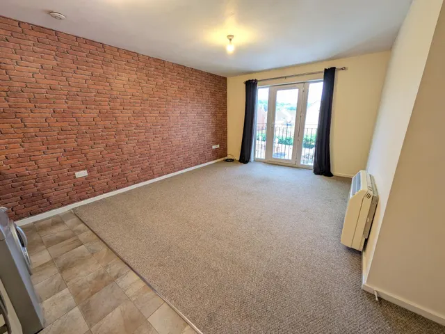 Cromford Court, Grantham, NG31, photo 3