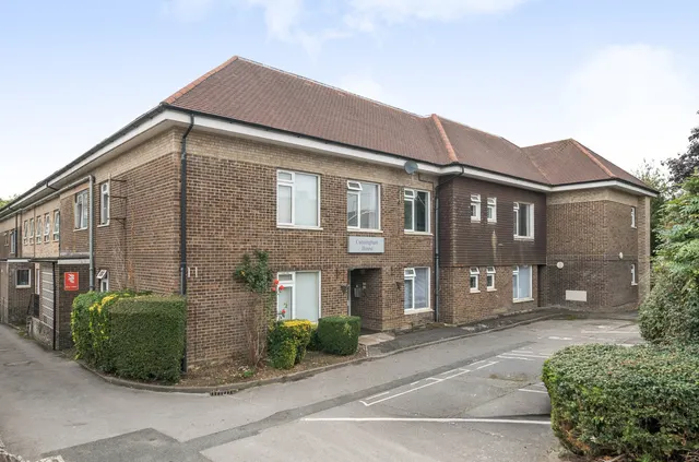 Claylands Road, Bishops Waltham, SO32, photo 1