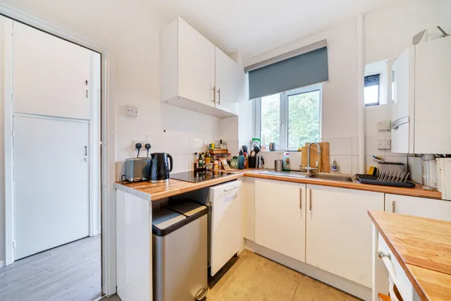 Weir House, London, SW12, photo 2