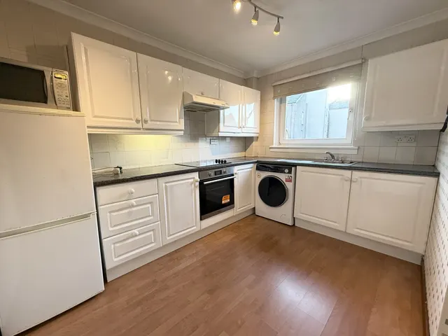 Campsie Court, Kirkintilloch, G66, photo 3