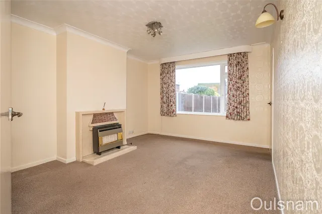 Photo 3 — Ashley Close, Kingswinford, West Midlands, DY6 9SX