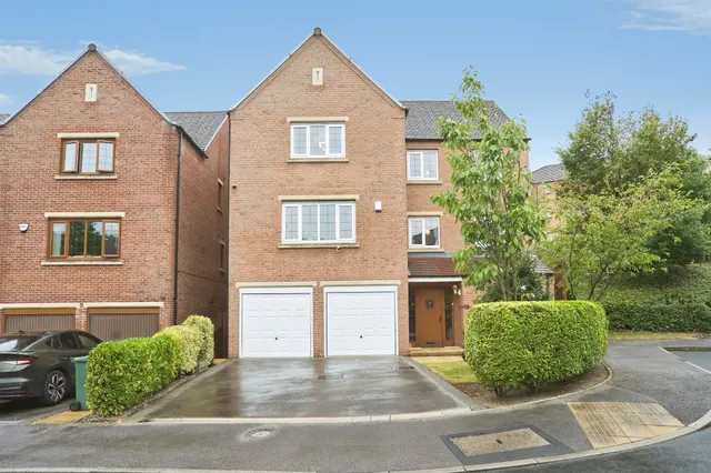 Post Hill View, Pudsey, photo 1