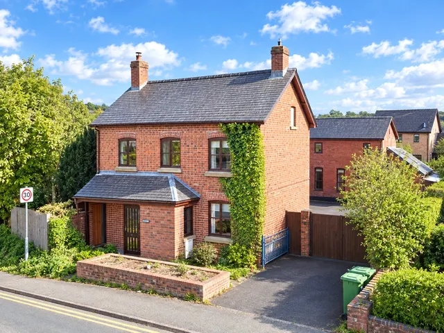 North Avenue, Llandrindod Wells, LD1, photo 1