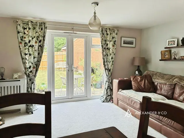 Brickhill Way, Calvert Green, MK18, photo 2
