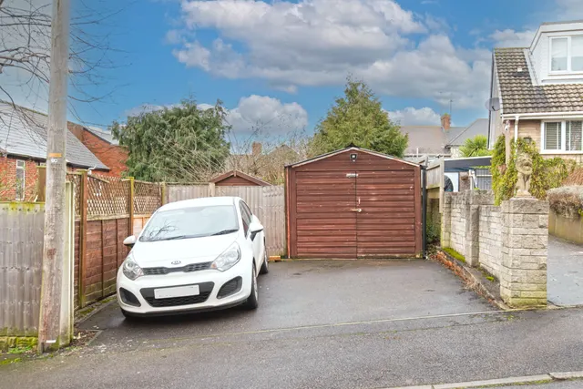 Prospect Road, Old Whittington, S41, photo 3
