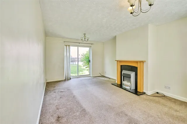Broom Covert Road, Lichfield, WS14, photo 2