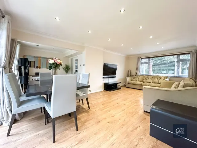 Linforth Drive, Streetly, B74, photo 2
