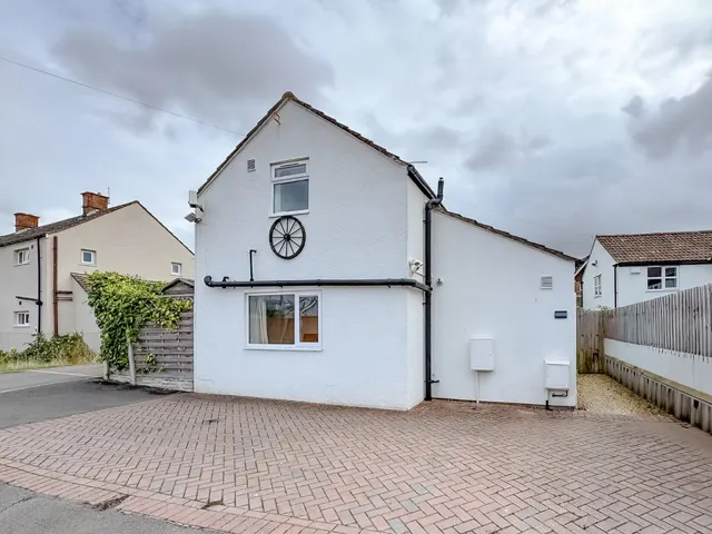 2 bedroom property, Pond Close, Patchway, BS34