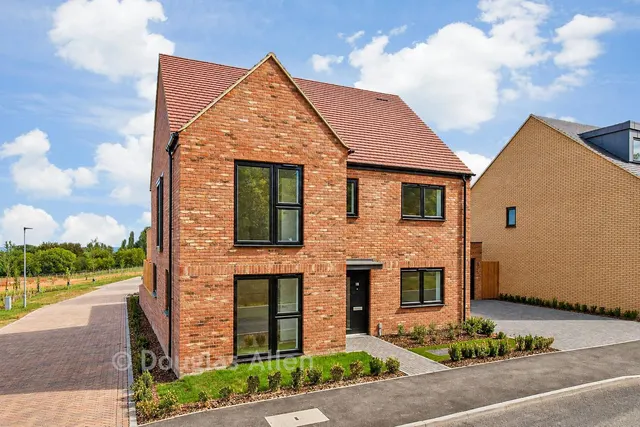 Emporer Crescent, Billericay, CM12, photo 1
