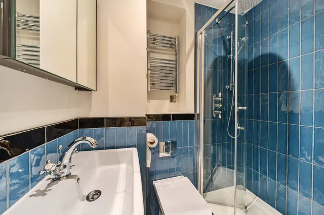 6 Loughborough Court, Shakespeare Road, London, photo 1