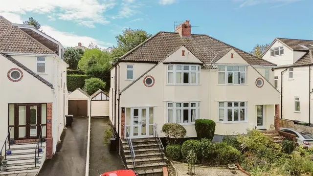 32, Downs Cote Drive, Westbury-on-Trym, Bristol, BS9 3TR, photo 1