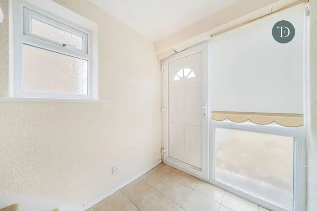 Photo 2 — Eagle Lane, Little Sutton, CH66 1RZ
