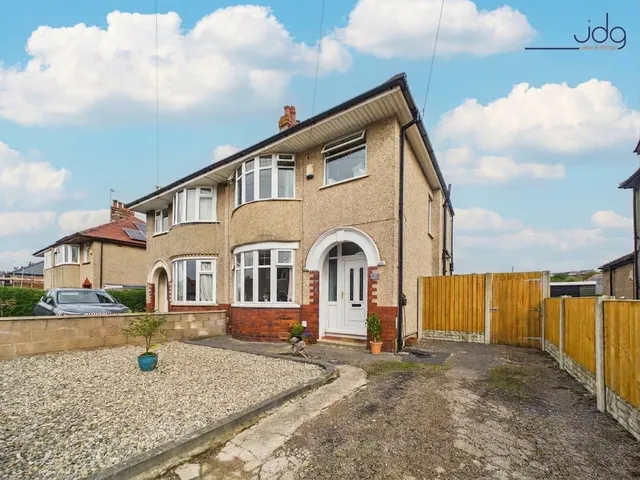 Lymm Avenue, Lancaster, LA1, photo 1