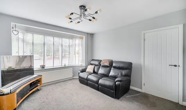 Photo 2 — Kingscroft Road, Leatherhead, KT22