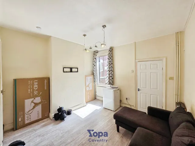 Hollis Road, Coventry, CV3, photo 3