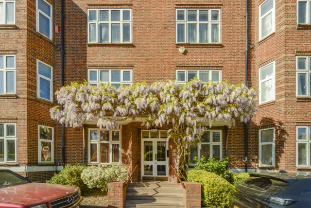 Putney Hill, Putney, SW15, photo 1