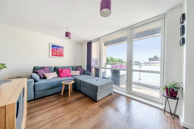 Bollo Bridge Road, Acton, W3, photo 1
