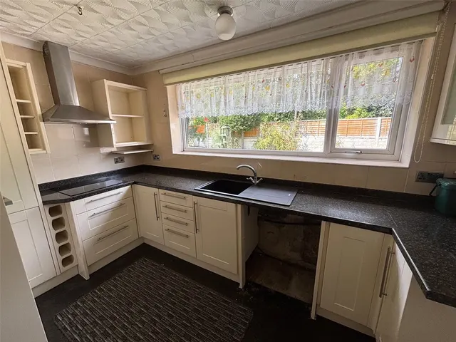 Photo 3 — Parkgate, Knutsford, Cheshire, WA16