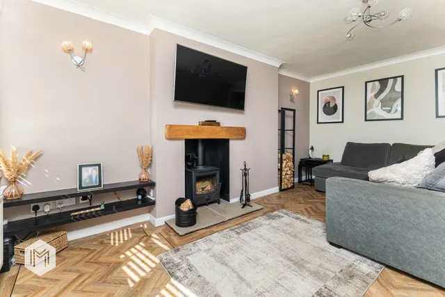 Photo 2 — Broomfield Close, Ainsworth, Bolton, BL2 5QY