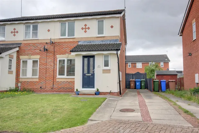 Holgate Close, Beverley, photo 1