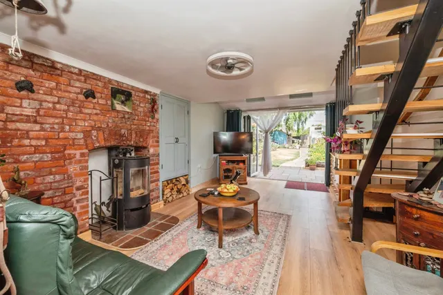 Kings Head Terrace, Great Witchingham, Norwich, photo 1