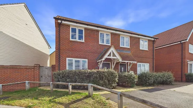 Redwood Drive, Bury St Edmunds, photo 1