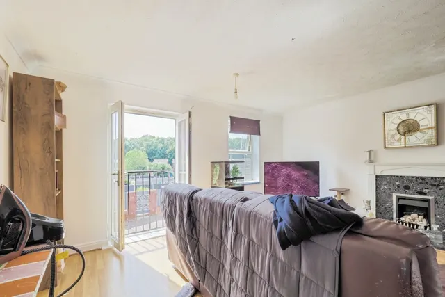 Photo 2 — Coniston Drive, Doncaster, South Yorkshire, DN4