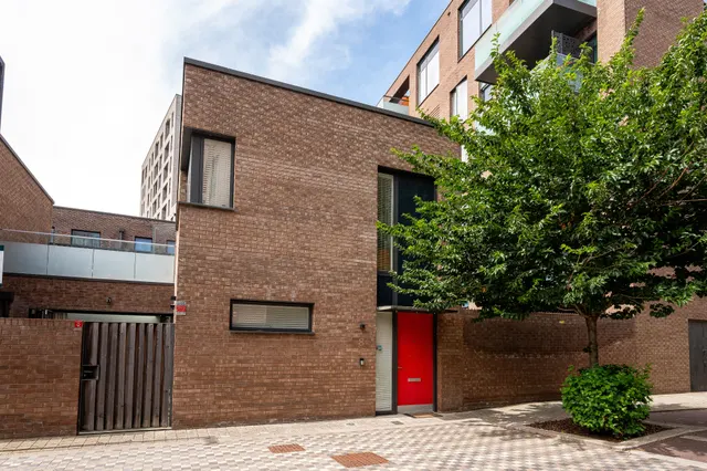8 Fergus Street, London, photo 1
