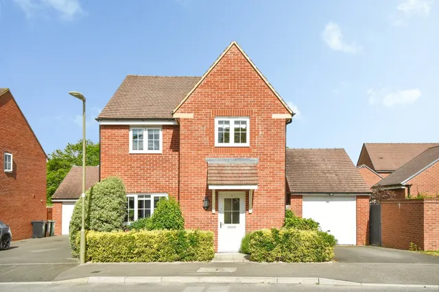 Anson Drive, Watchfield, Swindon, photo 1