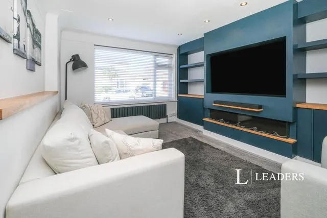 Exeter Close, Liverpool, L10, photo 3