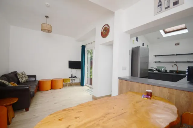 Ladybarn Road, Fallowfield, M14, photo 2
