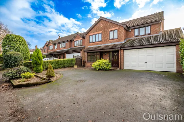 Dark Lane, Stoke Heath, Bromsgrove, Worcestershire, B60 3BH, photo 1