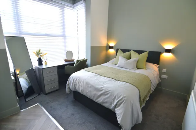Photo 3 — Chantry Lane, Grimsby, South Humberside, DN31 2LP