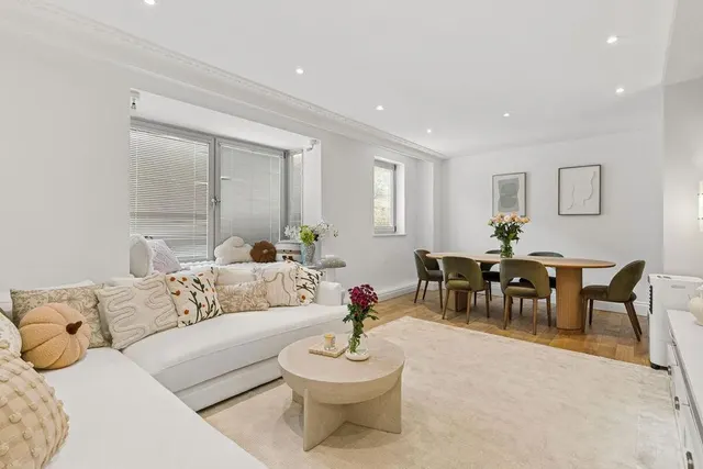 Kinnerton Street, London, SW1X, photo 1