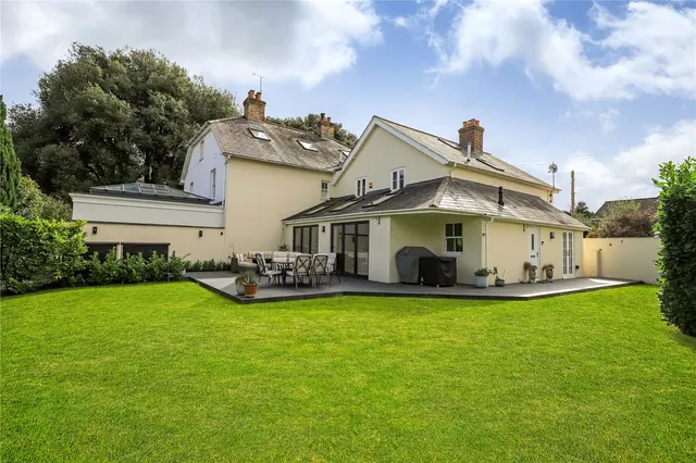 Winterslow Road, Porton, Salisbury, Wiltshire, SP4 0LF, photo 1