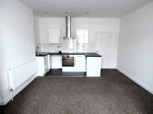 Harcourt Road, Llandudno, LL30, photo 3