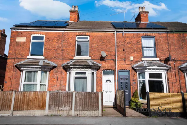 2 bedroom house, Caledonian Road, Retford