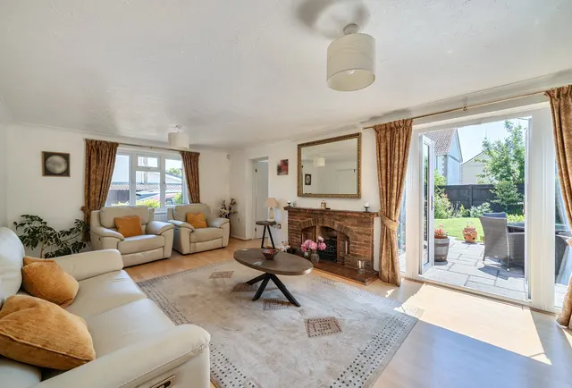 Photo 3 — Amberley Way, Gloucestershire, Wickwar, GL12 8LW