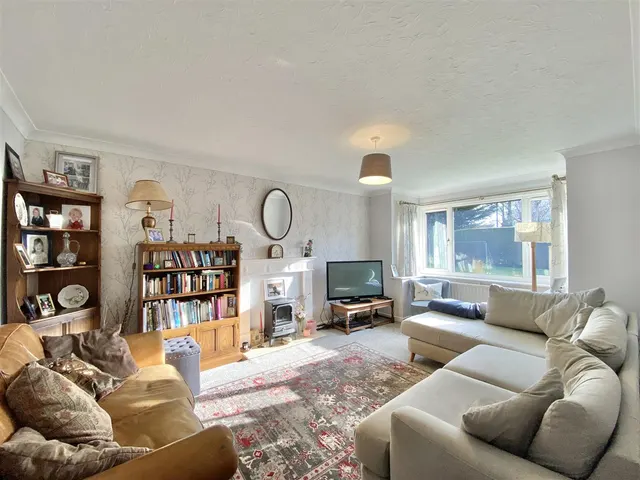 Kingfisher Drive, Aiskew, photo 2