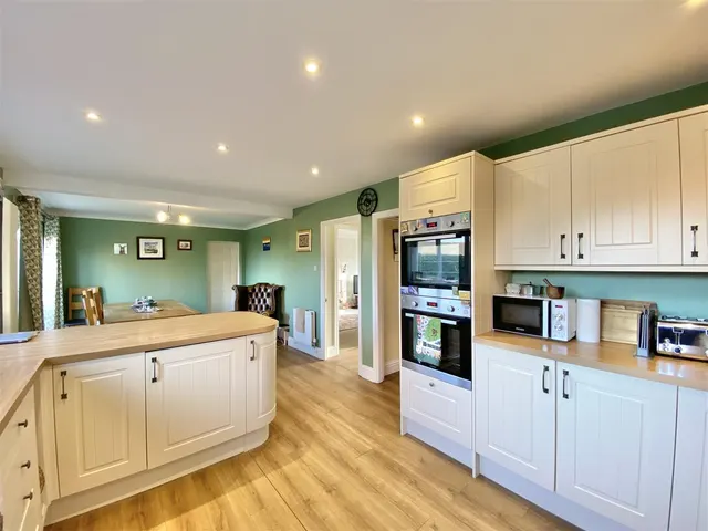 Kingfisher Drive, Aiskew, photo 3