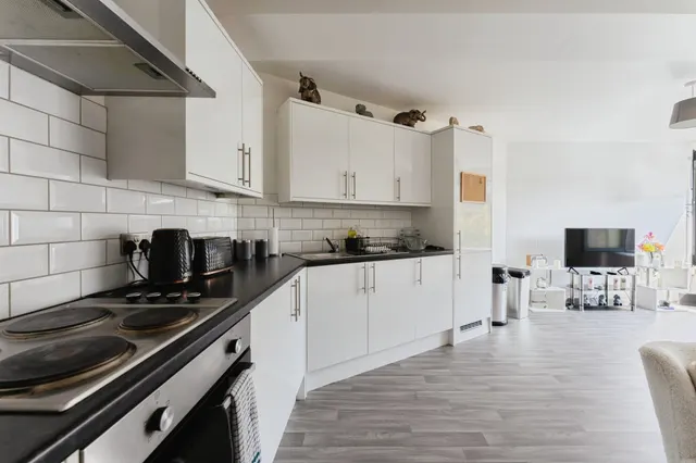 Elm Road North, Birkenhead, CH42, photo 3