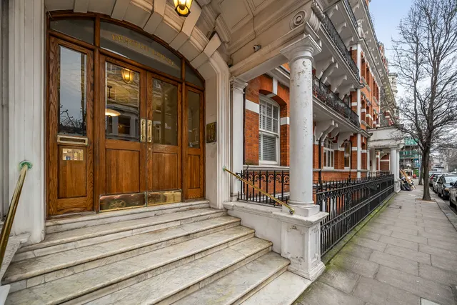 London, SW10, photo 1