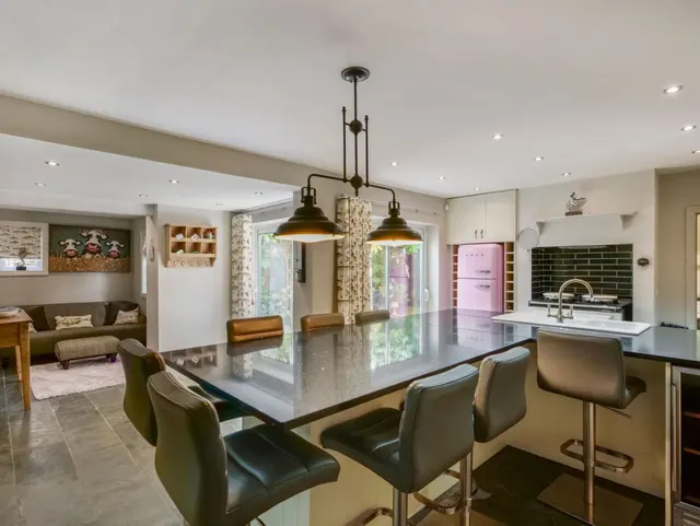 King's Saltern Road, Lymington, SO41, photo 2
